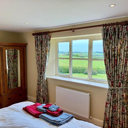 Cockley Hill Farm Bed & Breakfast Brackley  Eksteriør bilde