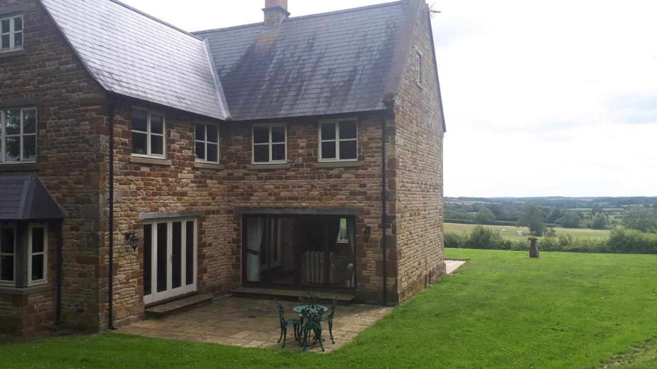 Cockley Hill Farm Bed & Breakfast Brackley  Eksteriør bilde