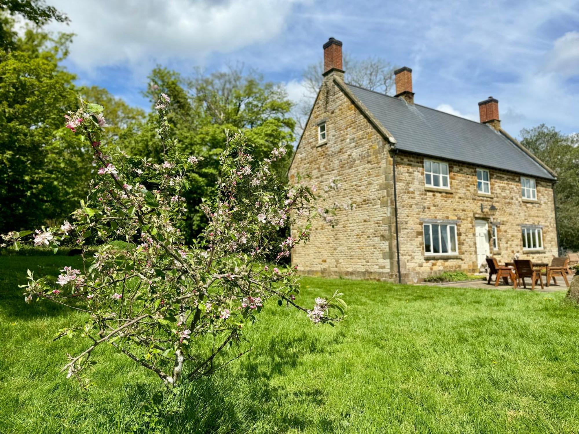 Cockley Hill Farm Bed & Breakfast Brackley  Eksteriør bilde